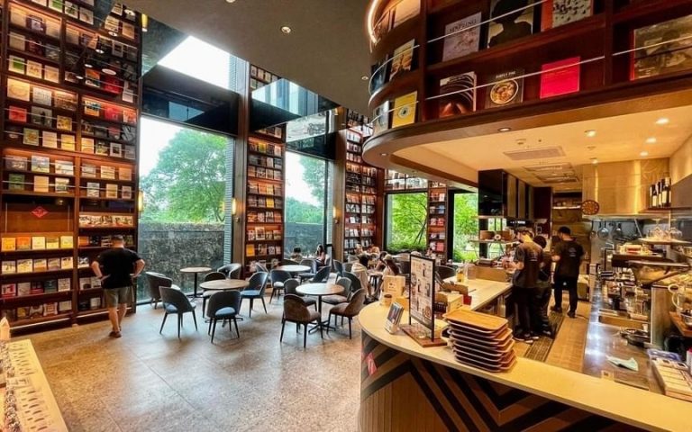 Tsutaya Bookstore蔦屋竹北樹海店