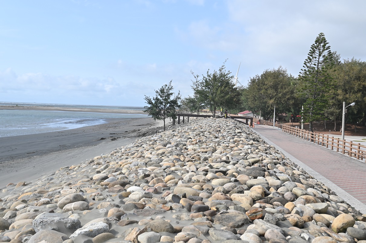 三條崙海水浴場親水公園