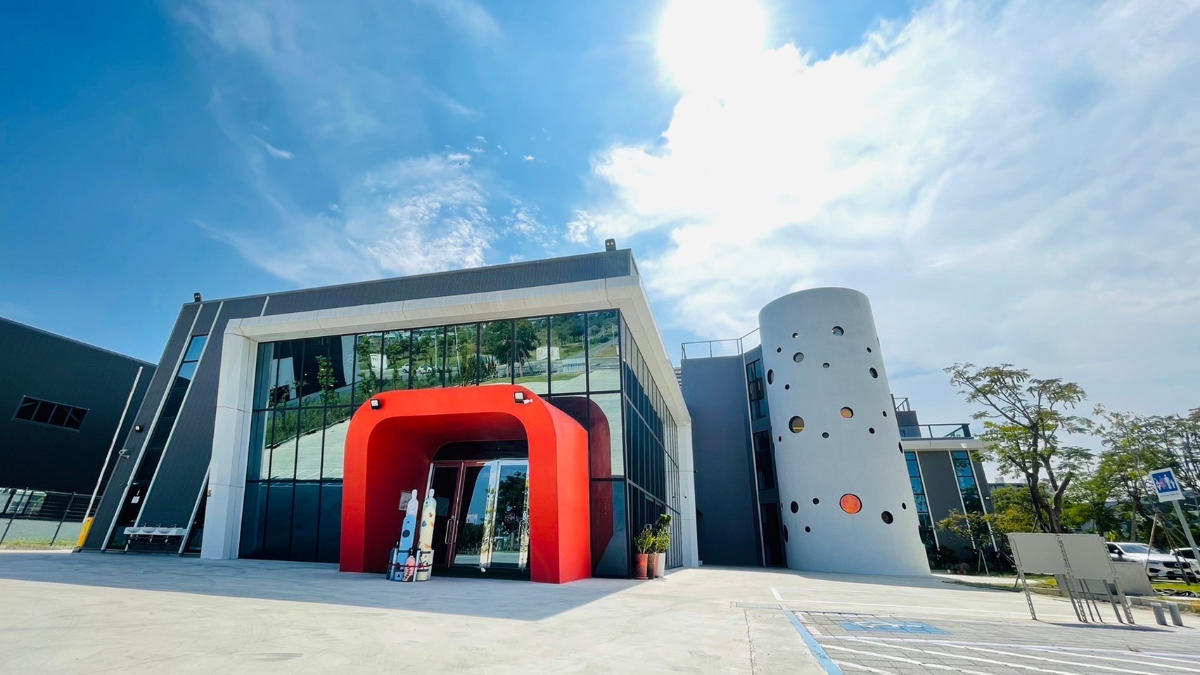 冷研碳索館