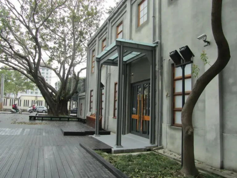 動力室木雕作品展示館 (整修中)