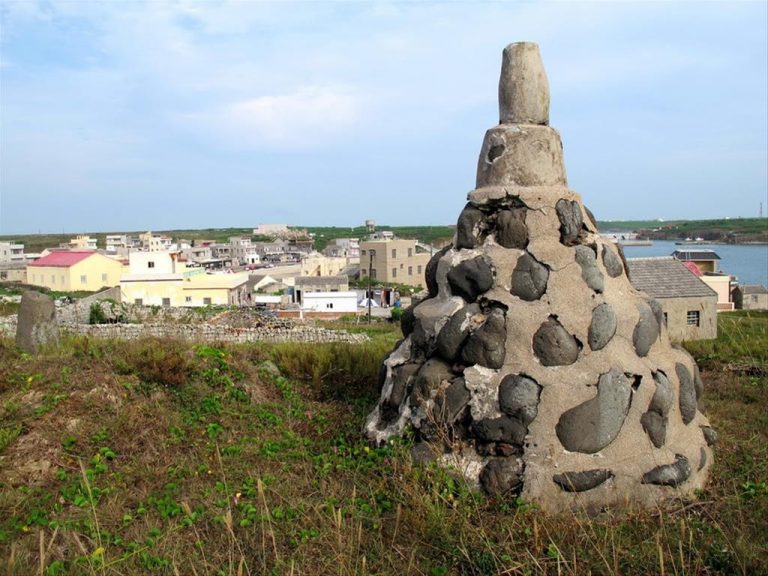小門村˙鐵鑠石塔