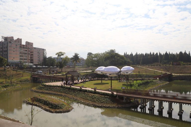斗六後庄埤親水公園(天空之島光環境)