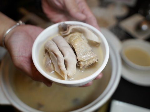 湯王胡椒豬肚雞