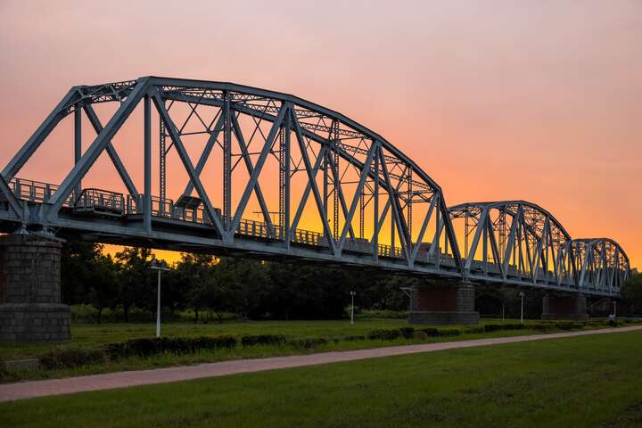 舊鐵橋濕地教育園區（大樹舊鐵橋）