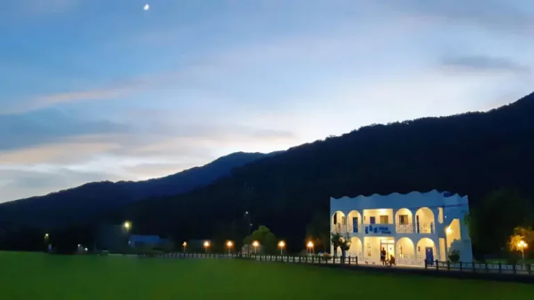 藍白式度假民宿：漫遊關山稻香小鎮的愜意落腳點