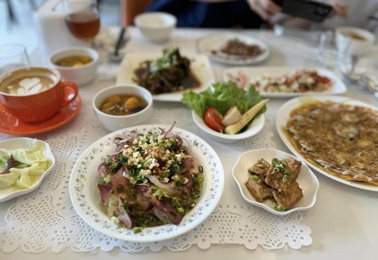 蝶舞松林咖啡館