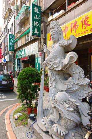 西園路_佛具街