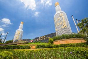 送完為止！金門加碼國旅補助 9000瓶特製高粱酒免費領
