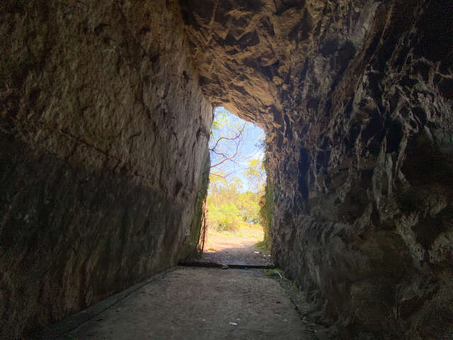 高洞坑道