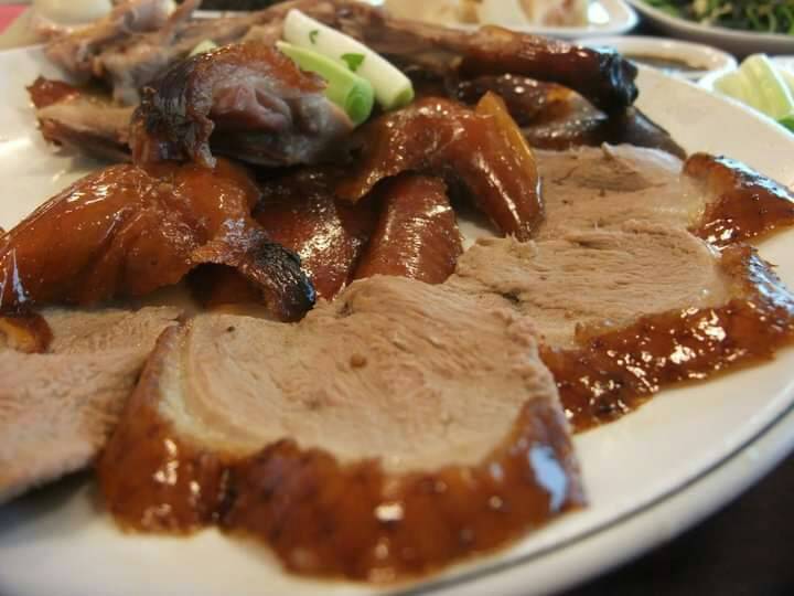 【高雄仁武】金黃脆也肉肥美 仁武烤鴨獨步市場飄美味
