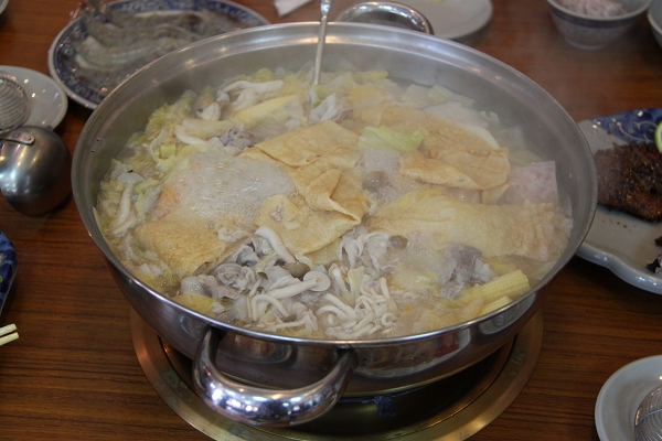 鄉園東北酸白菜火鍋